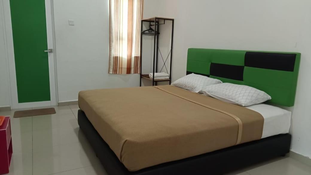 Dlayaran Villa Guest House Kuala Rompin Esterno foto