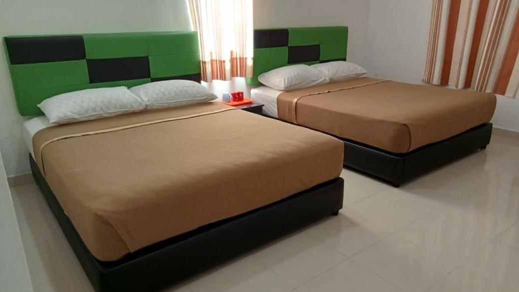 Dlayaran Villa Guest House Kuala Rompin Esterno foto