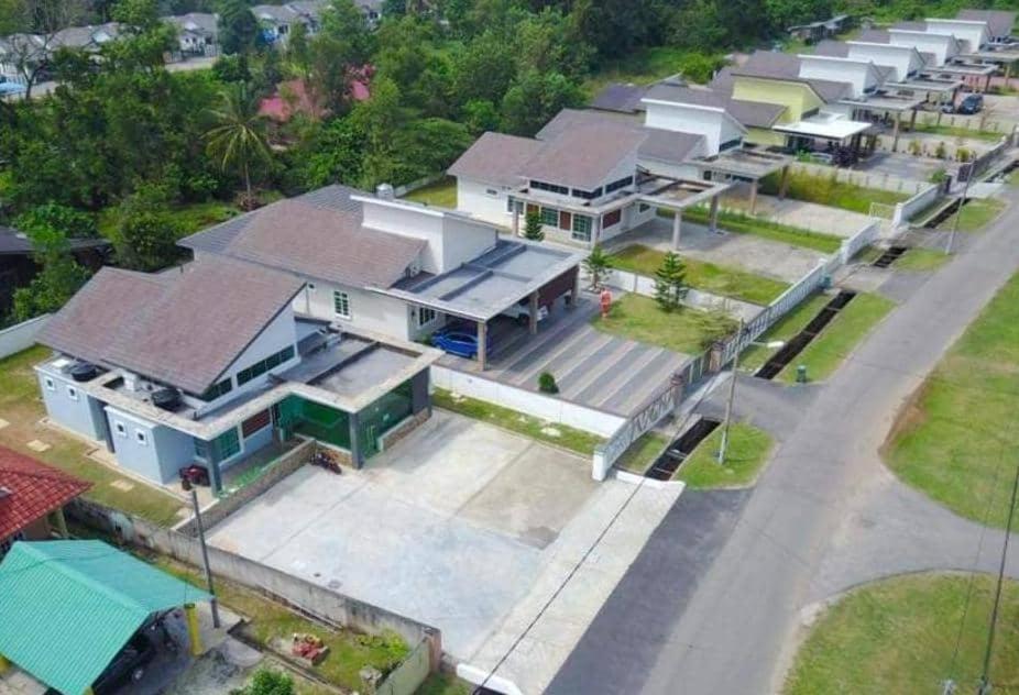 Dlayaran Villa Guest House Kuala Rompin Esterno foto